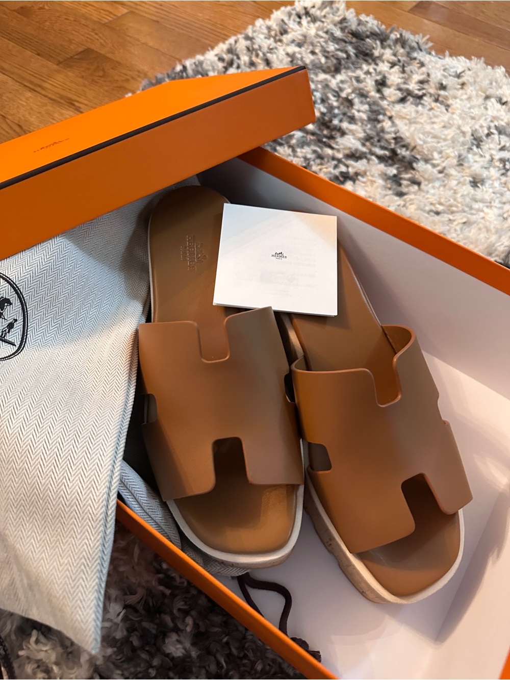 BNWT HERMES ORAN TAN Leather Slide Sandals - Picture 2 of 7